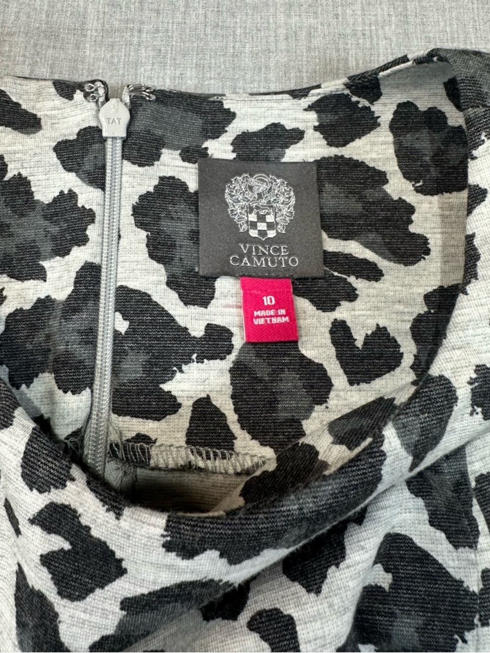 Vince Camuto Sleeveless Black and Grey Leopard Print Mini Dress - Picture 3 of 6